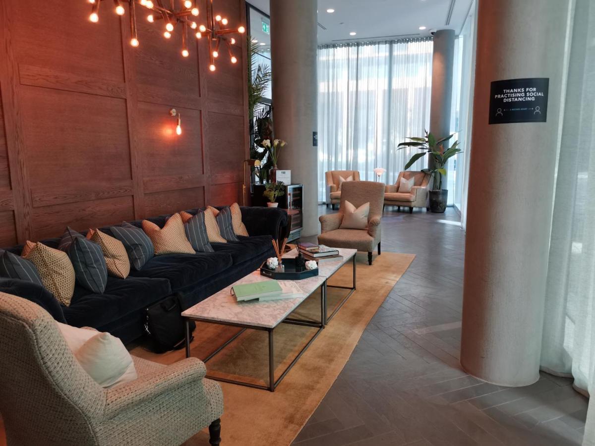 Charles Hope Canary Wharf South Quay London Exterior foto