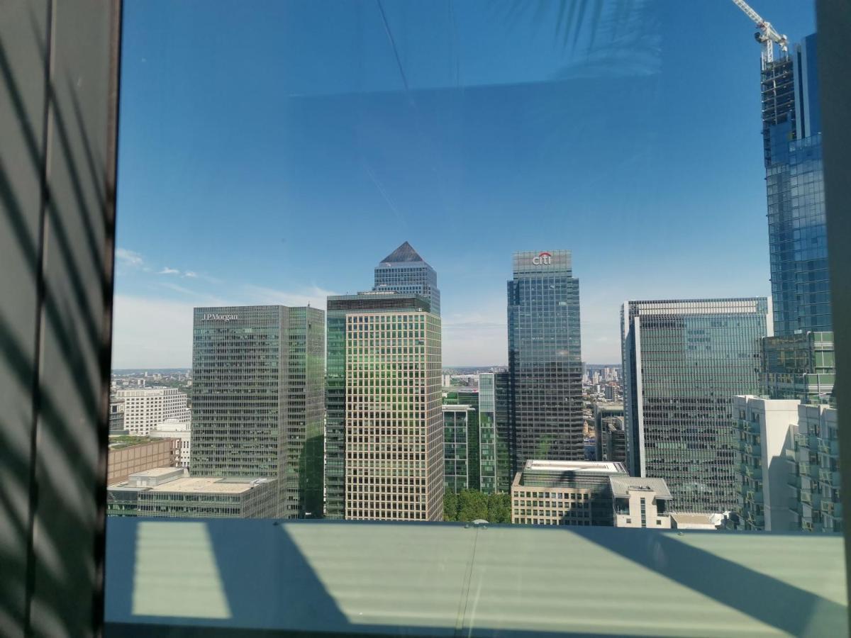 Charles Hope Canary Wharf South Quay London Exterior foto