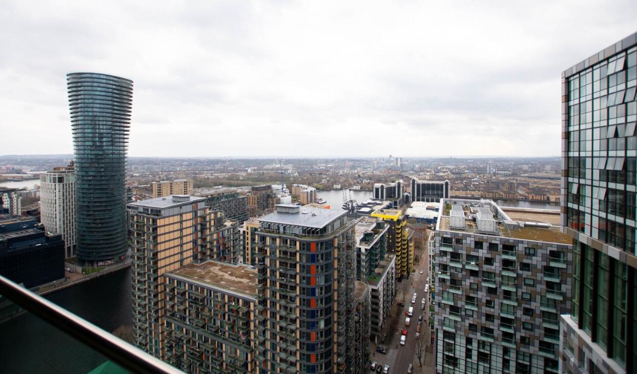Charles Hope Canary Wharf South Quay London Exterior foto