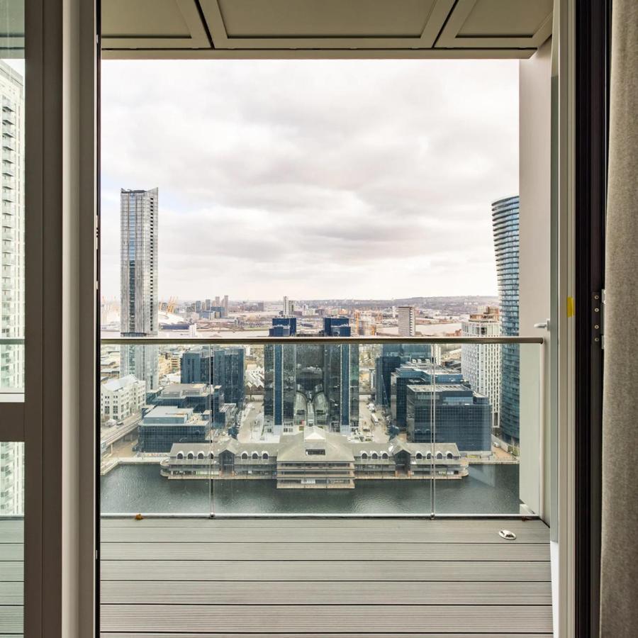 Charles Hope Canary Wharf South Quay London Exterior foto